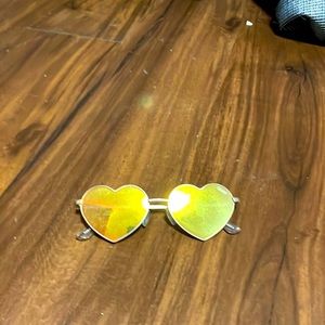 Heart shaped quay sunglasses